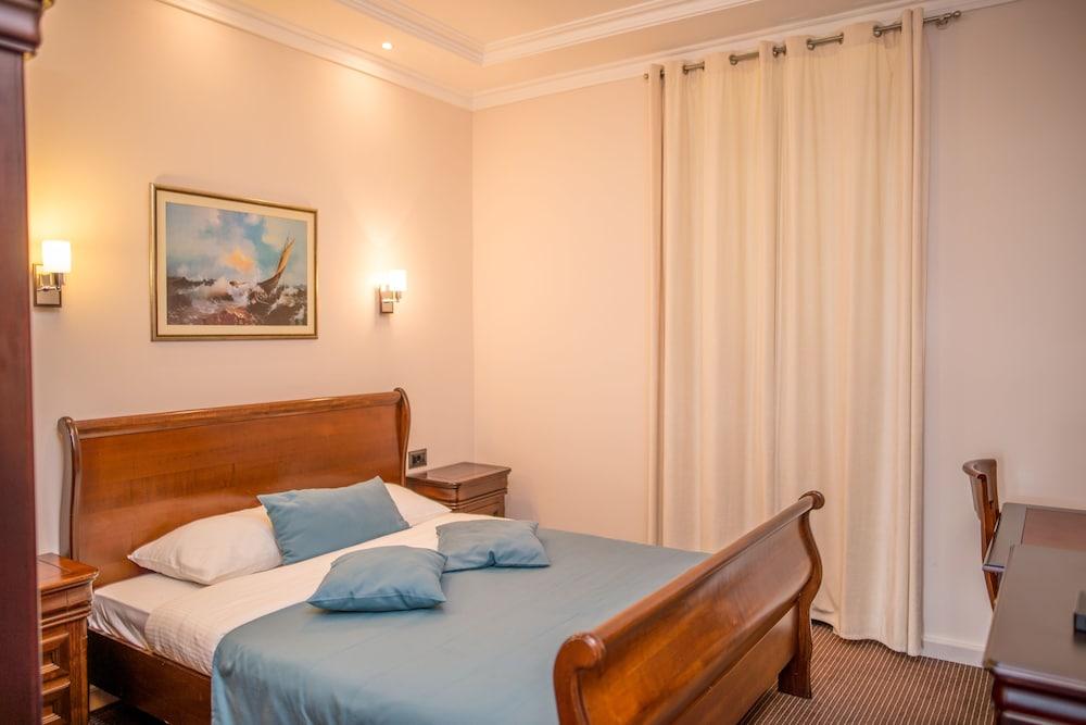 Hotel Astoria Tivat Ngoại thất bức ảnh